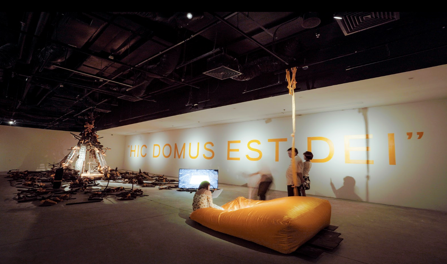 2018_Le Phi Long_Wandering In Indochina_Hic Domus Est Dei 2_1