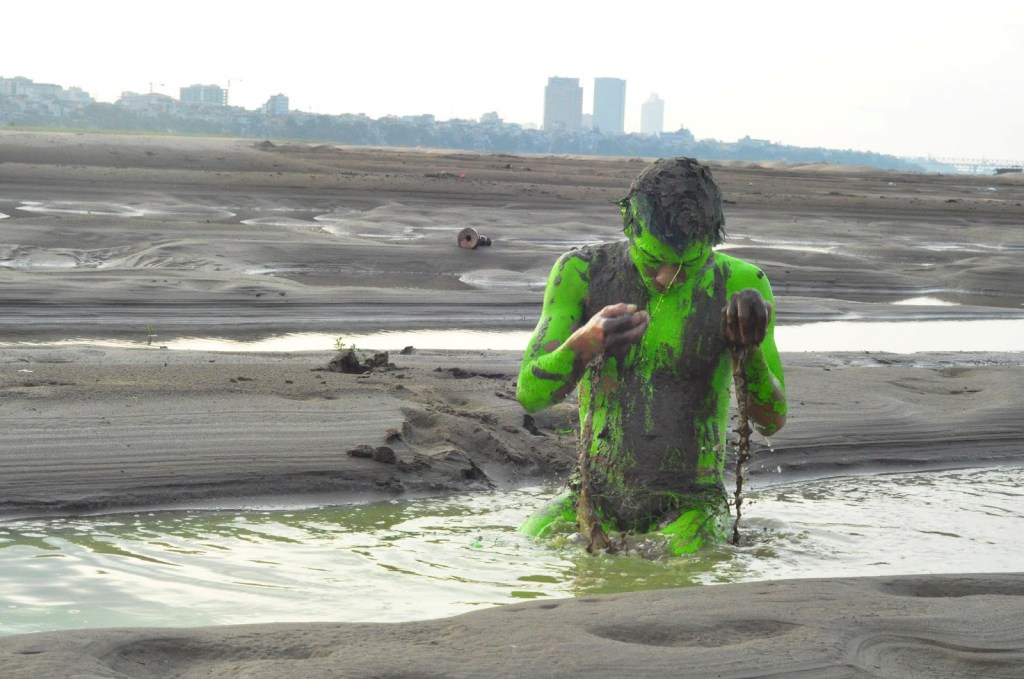 2013_Le Phi Long_Green People and The City_13