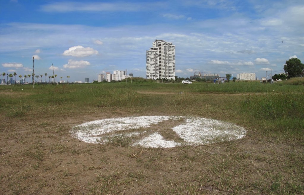 2013_Le Phi Long_Peace Logos_6