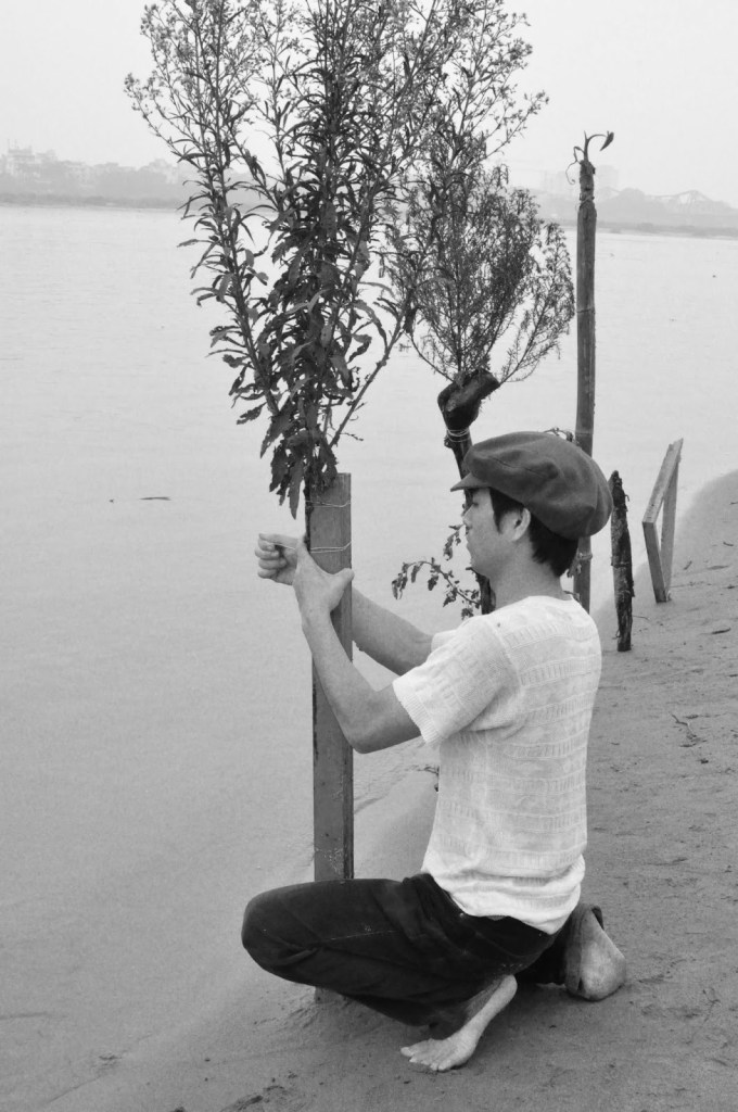 2012_Le Phi Long_Red River_12